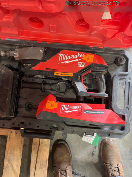 2021 MILWAUKEE MXF301-2CXS