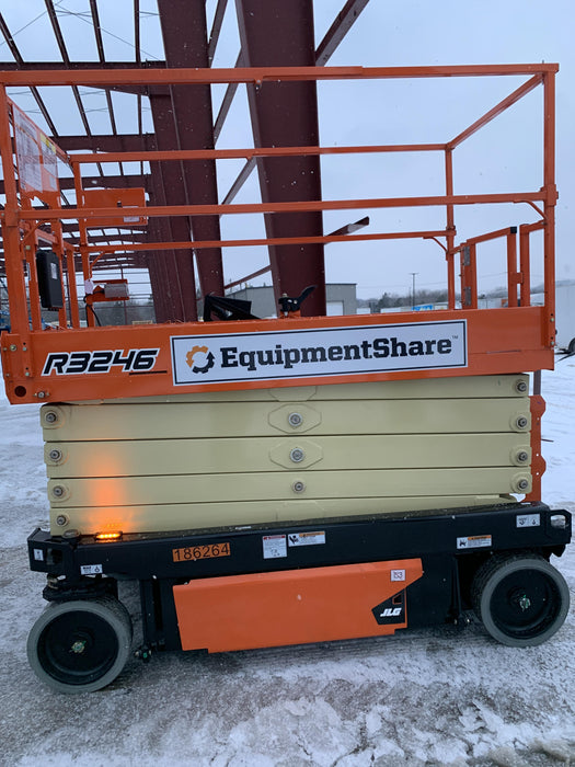 2021 JLG R3246