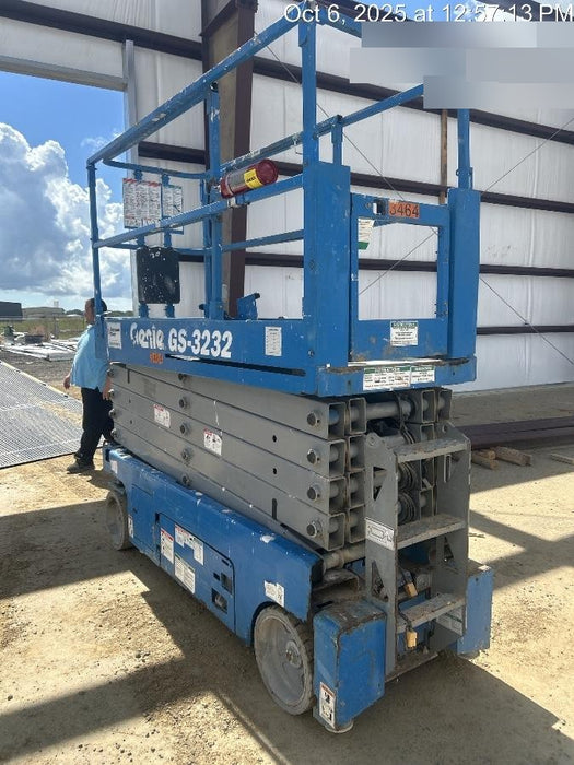 2017 Genie GS-3232 Standard