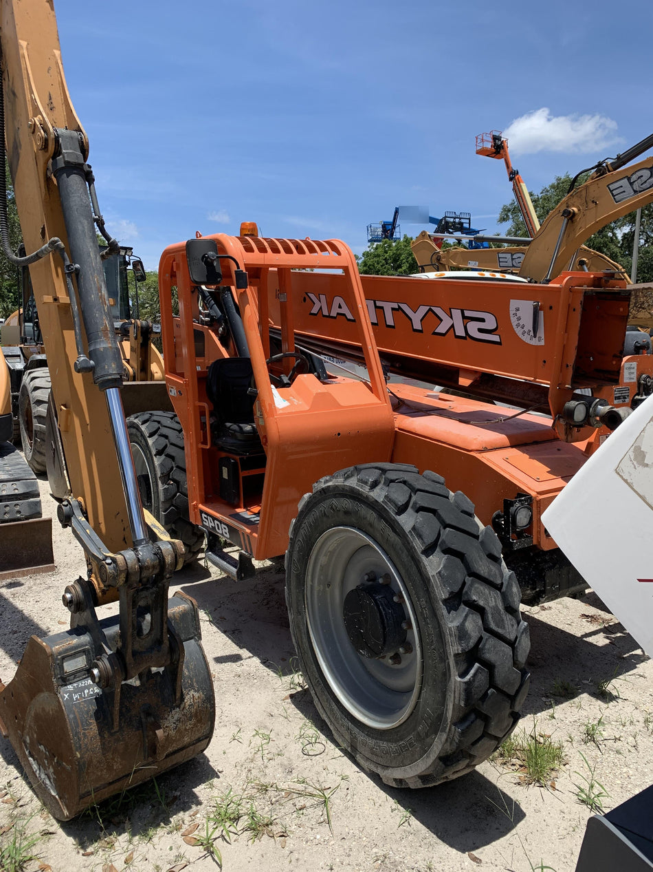 2019 SKYTRAK 8042