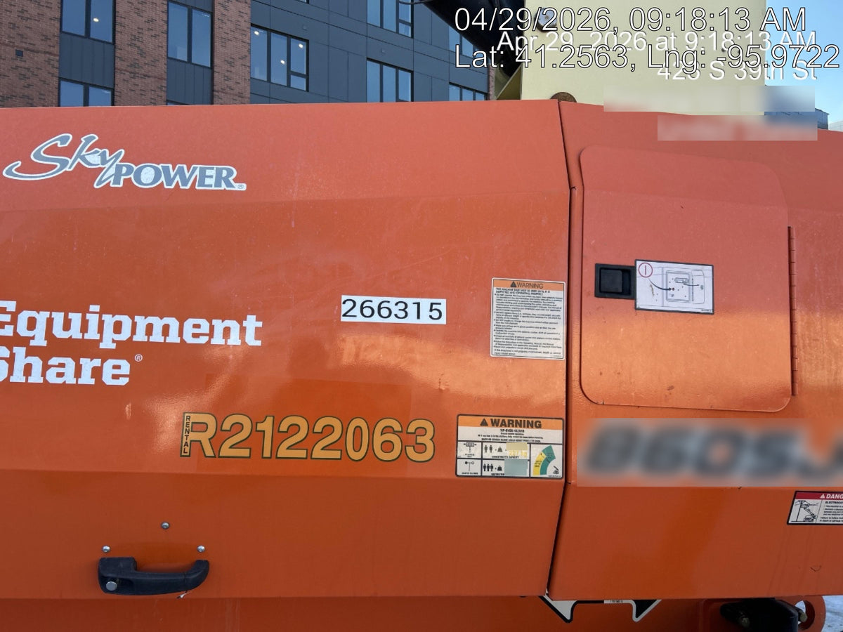 2022 JLG 860SJ