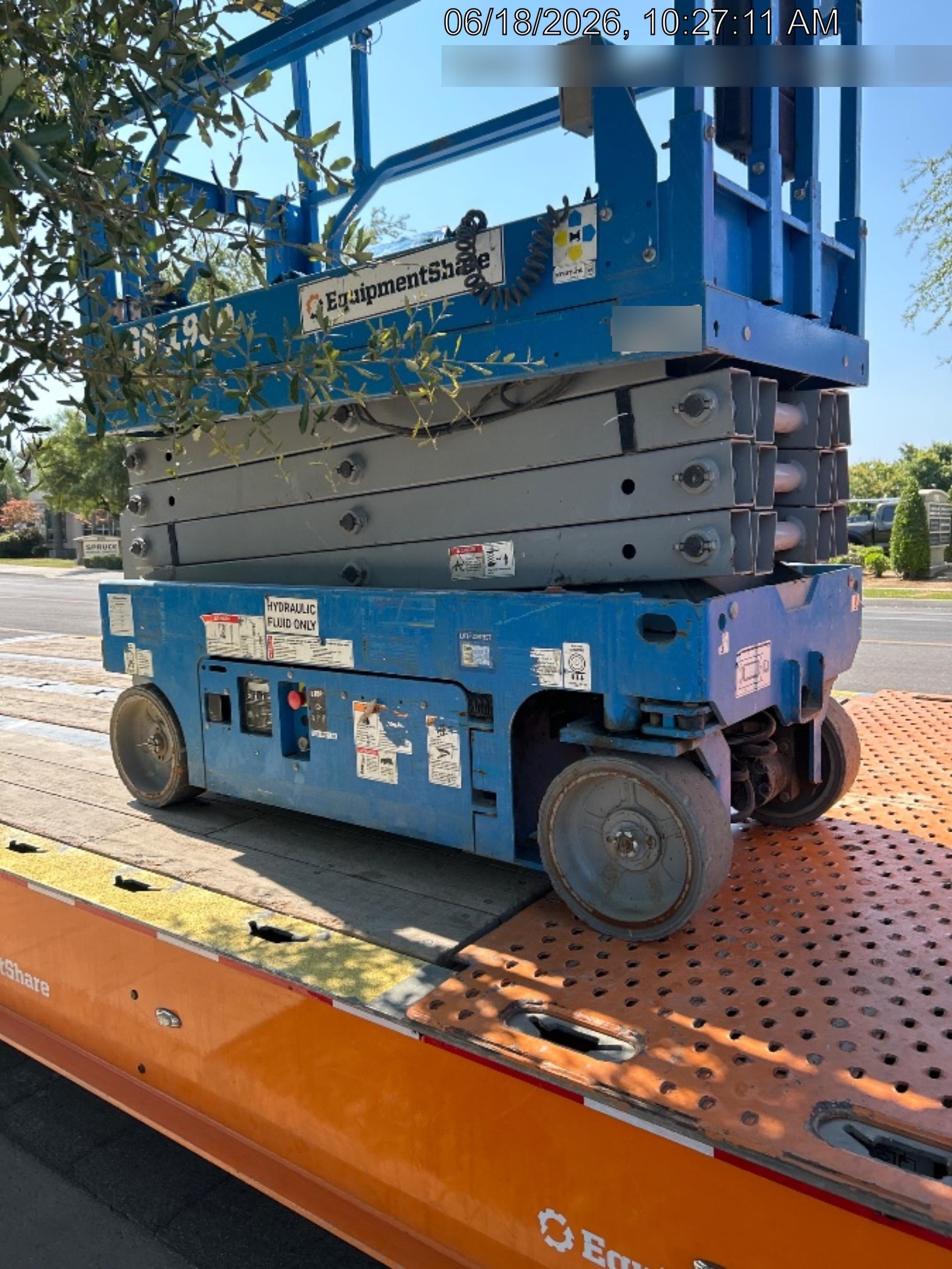 2020 Genie GS-1930 Solid Non Marking Tires, Beacon, Folding rails with half height swing gate, 800W Inverter
