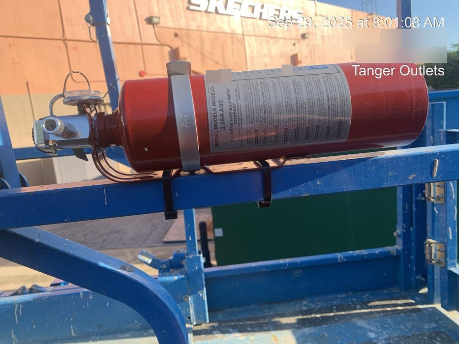 2020 Genie GS-3232 Standard, Folding half height swing gate, 800W Inverter