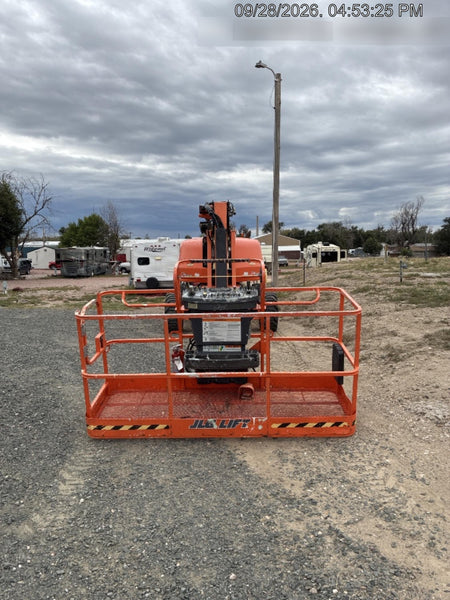 2021 JLG 660SJ