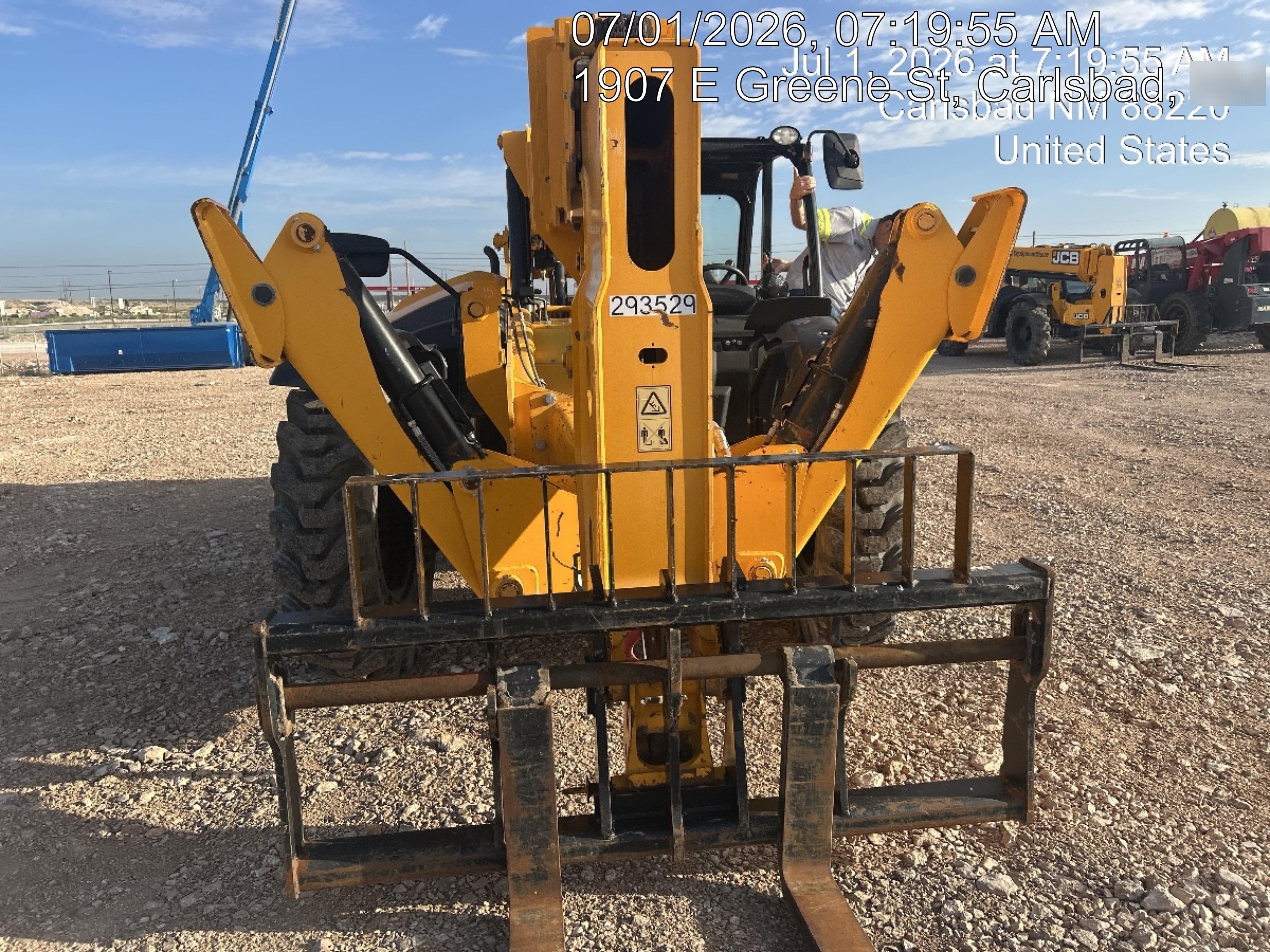 2023 JCB 510-56