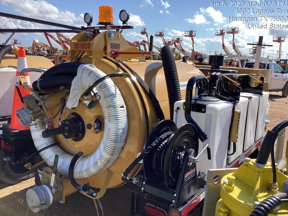 2023 VAC-TRON LP573XDT