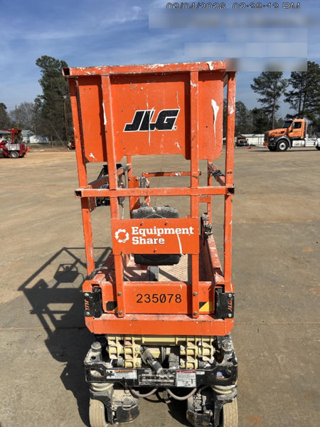 2022 JLG ES1330L
