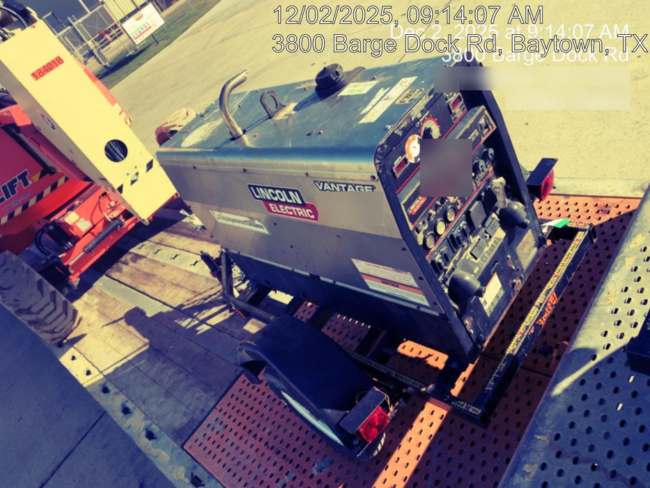 2019 Lincoln Electric Vantage 322 Welder Ready-Pak 3, Two wheel trailer, Fender and Light kit, Cable Rack