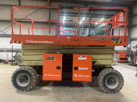 2023 JLG RT4394
