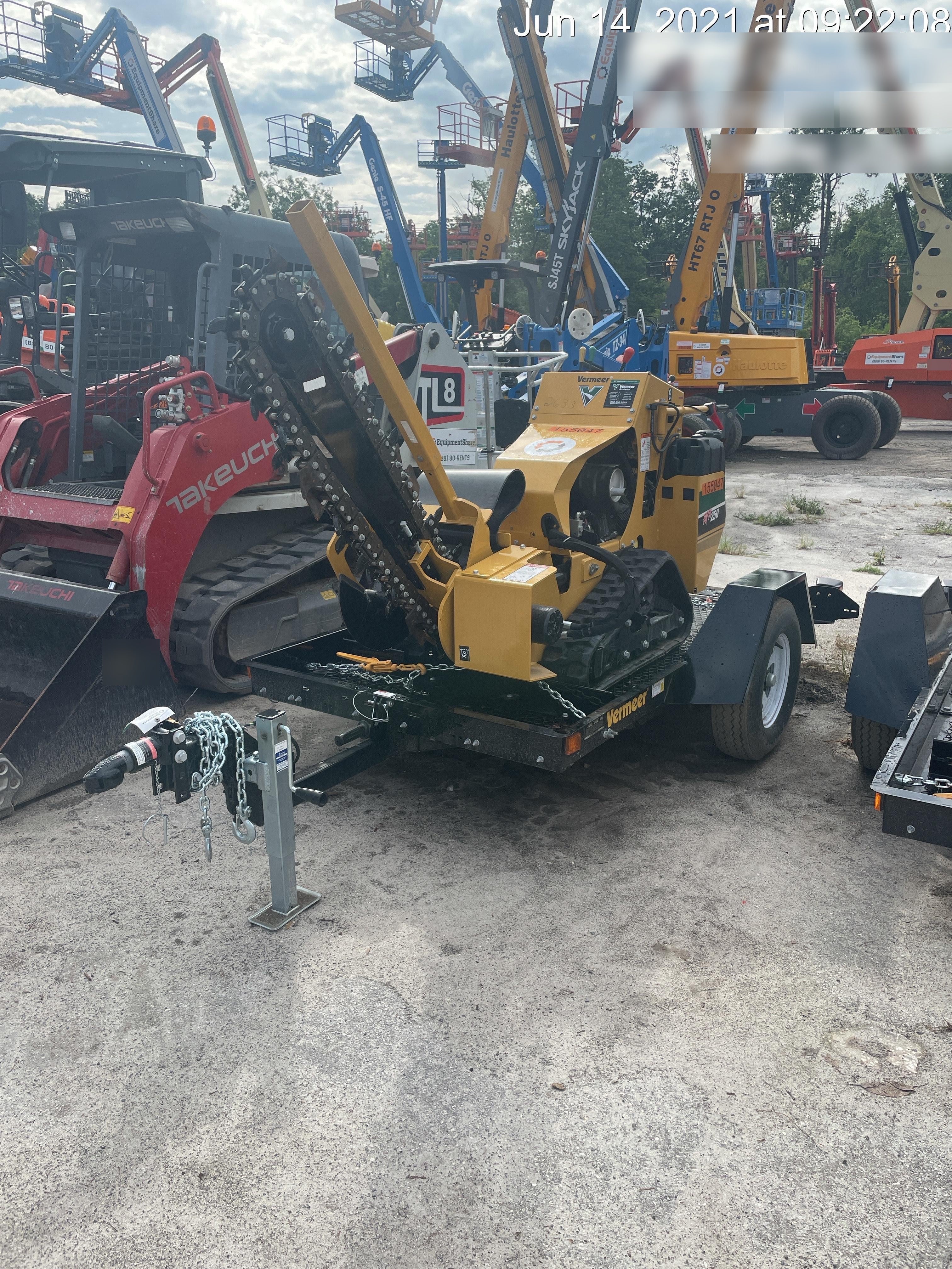 2021 VERMEER RTX250