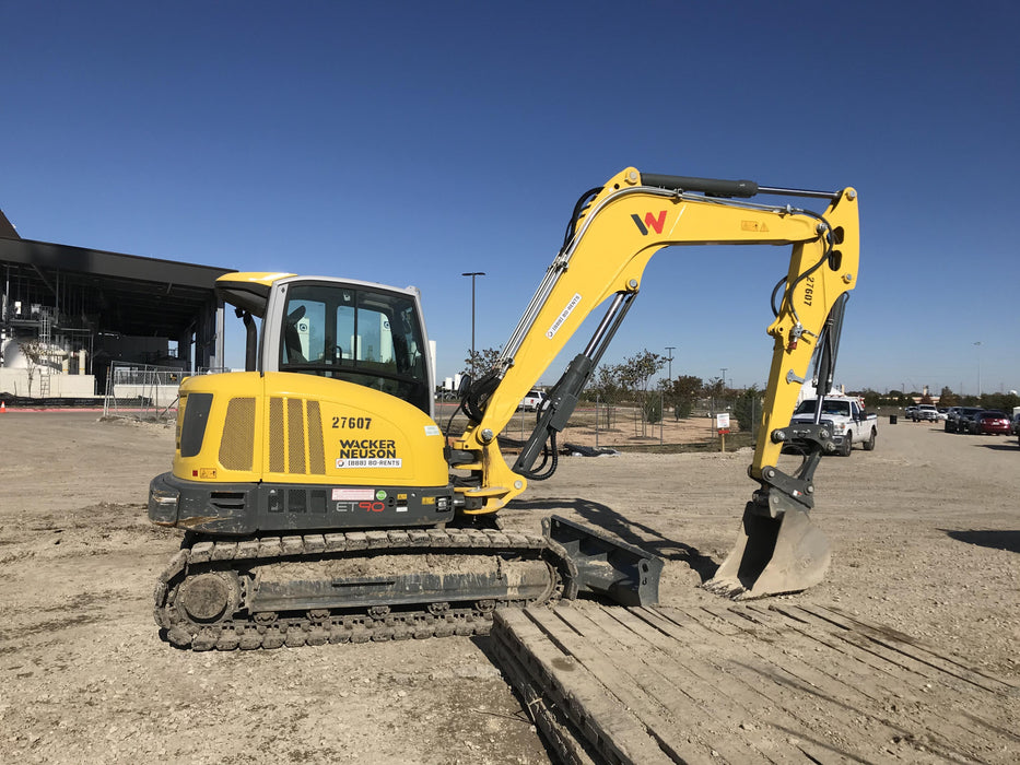 Wacker Neuson ET90 Enclosed Cab, Hybrid Tracks, Long Dipperstick, Bucket