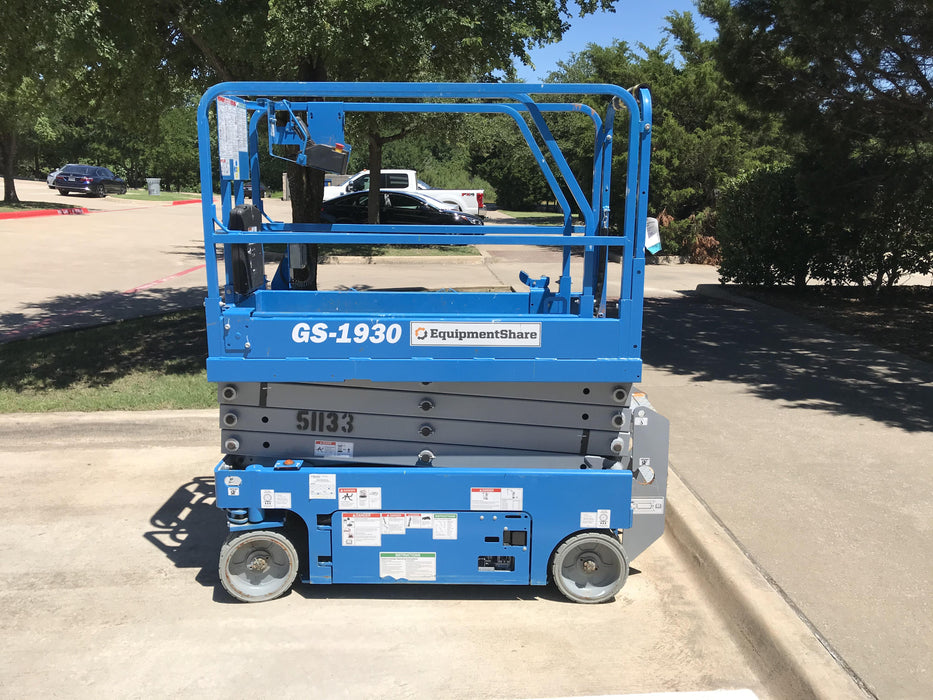 2019 Genie GS-1930 Fixed Rails with Chain Entry