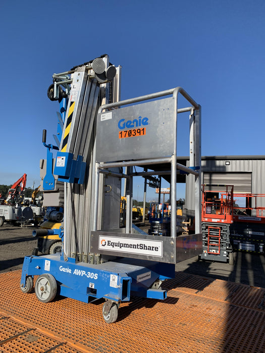 2021 GENIE AWP-30S DC