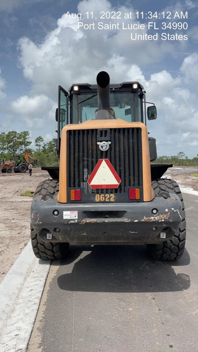 2018 Case 721G CLOSED CAB, JRB 416 STYLE HYD COUPLER