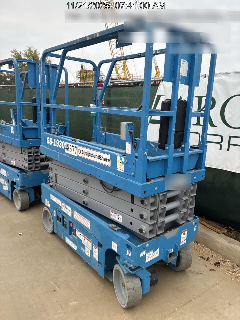 2019 Genie GS-1930 Fixed rails with chain Entry