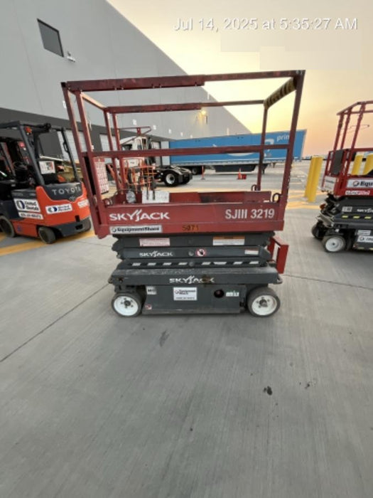 2017 SKYJACK SJIII-3219