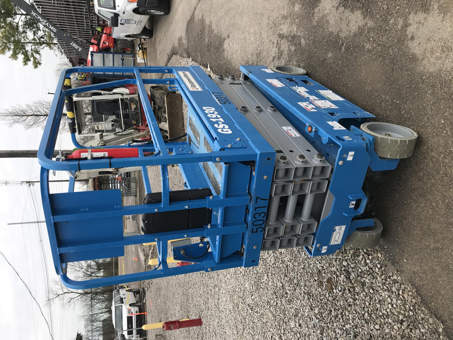 2019 Genie GS-1930 Fixed Rails with Chain Entry