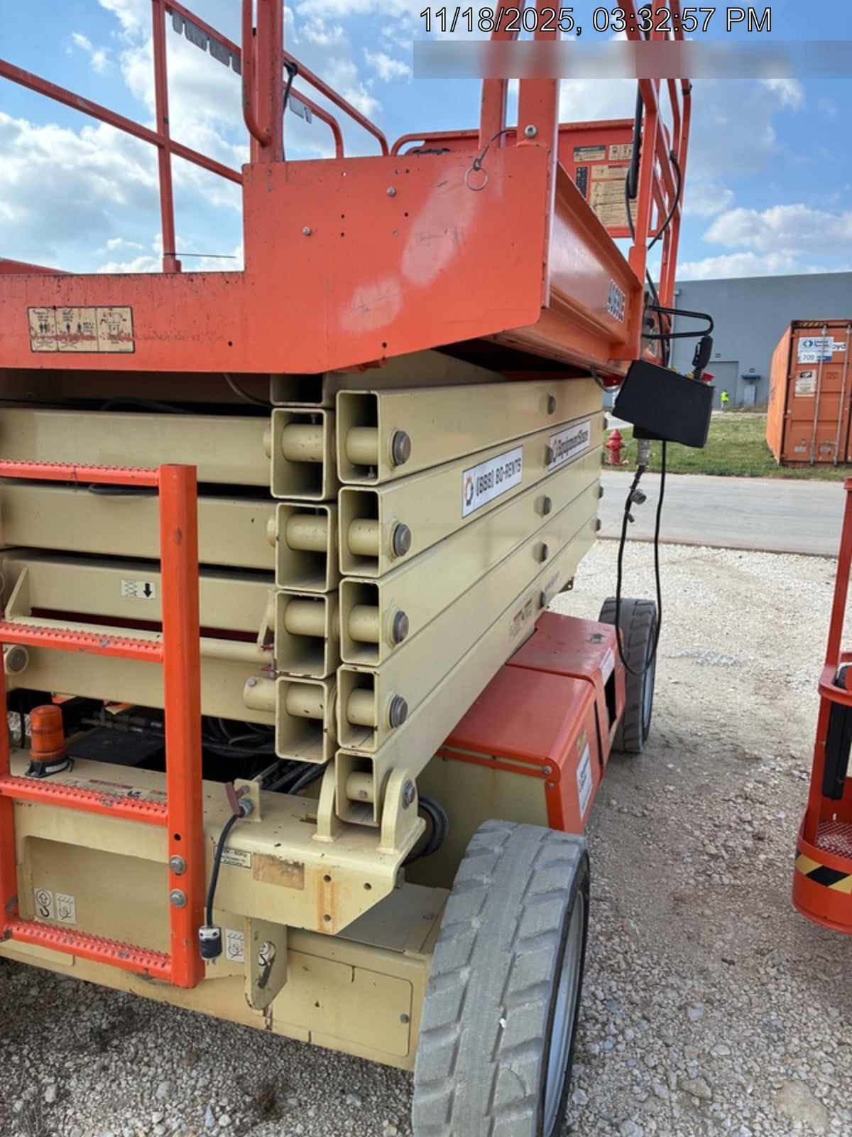 2019 JLG 4069LE