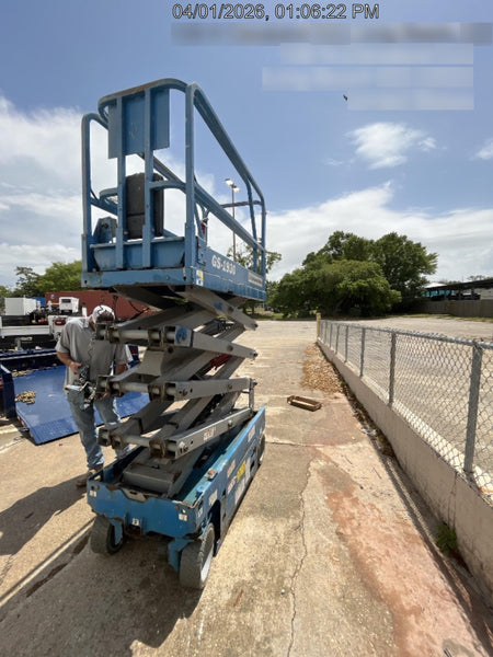 2019 Genie GS-1930 Fixed Rails with Chain Entry