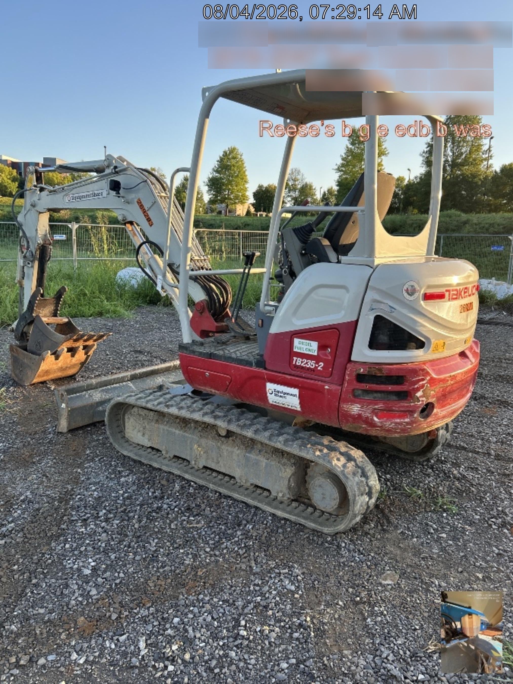 2022 TAKEUCHI TB235-2R