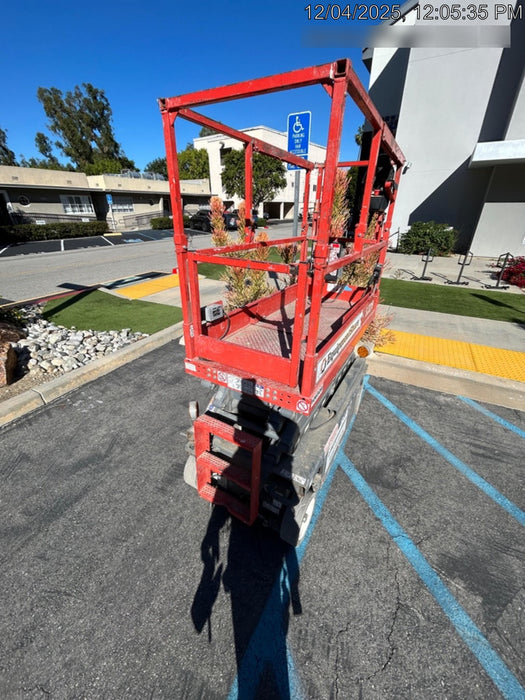 2020 Skyjack SJIII-3219 Solid NM Tires, Half height spring hinged entry gate, Dual Beacons, 800W Inverter