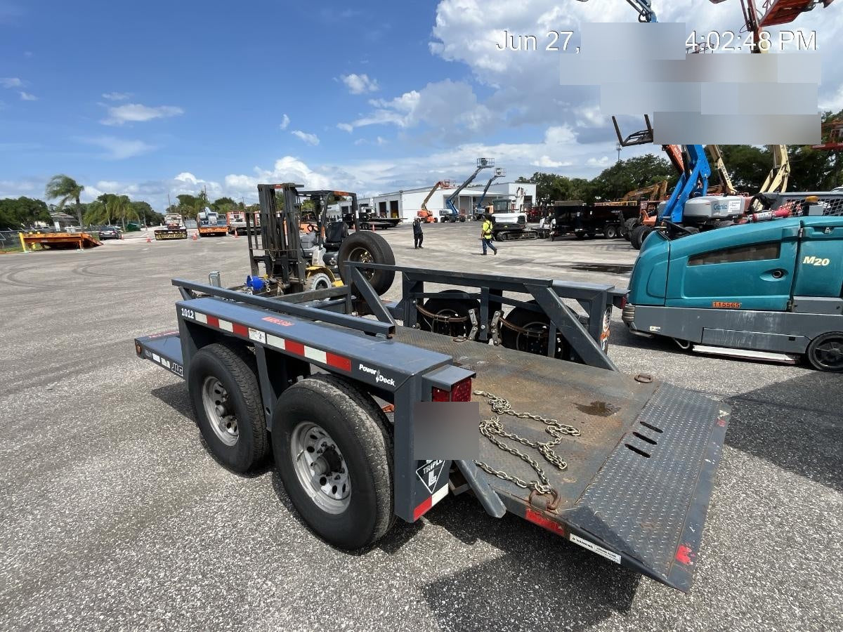 2018 JLG 1012