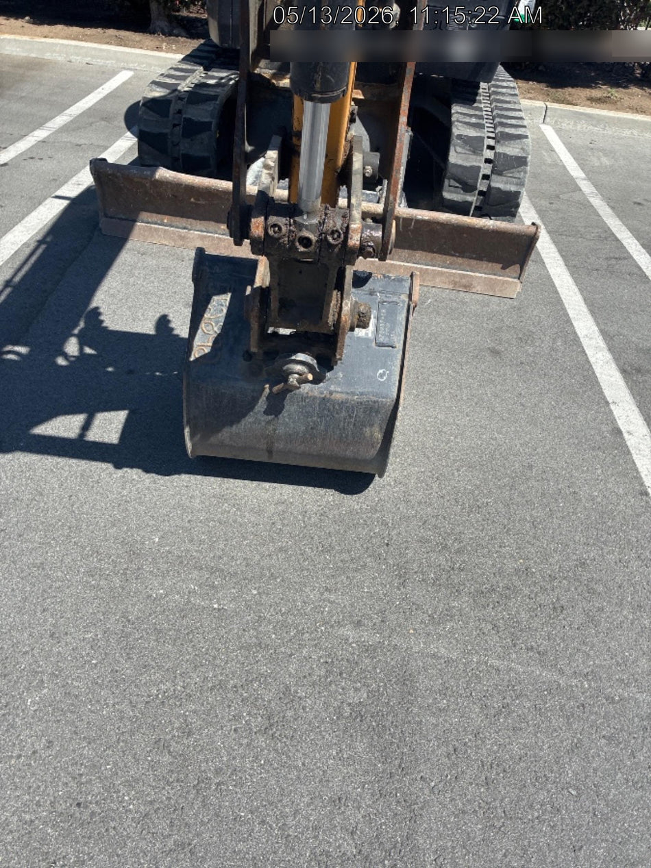 2025 TAKEUCHI 24" Bucket Takeuchi