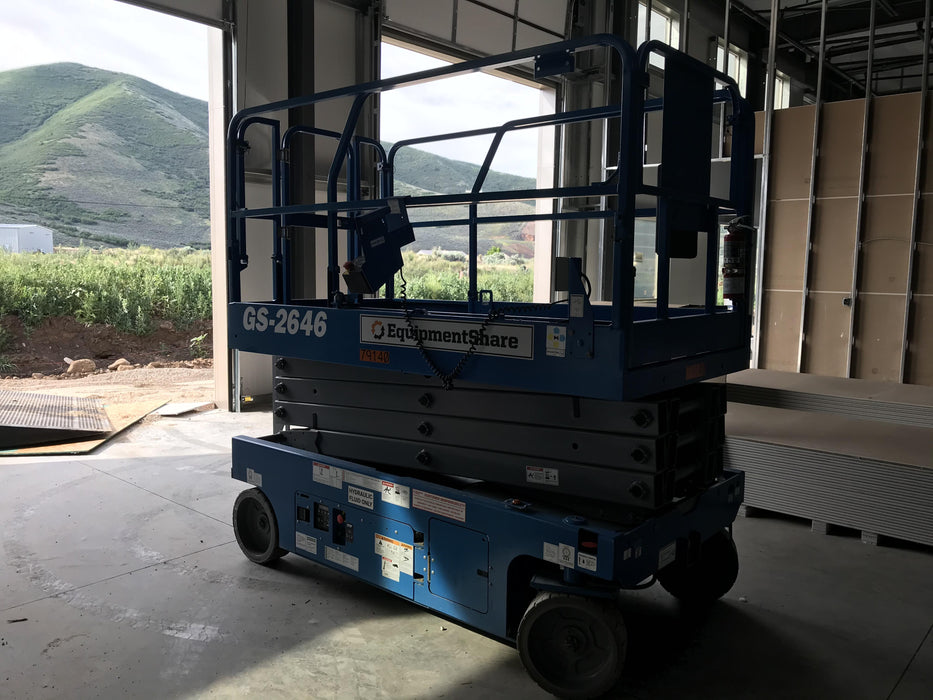 2019 Genie GS-2646 folding rails with full height swing gate