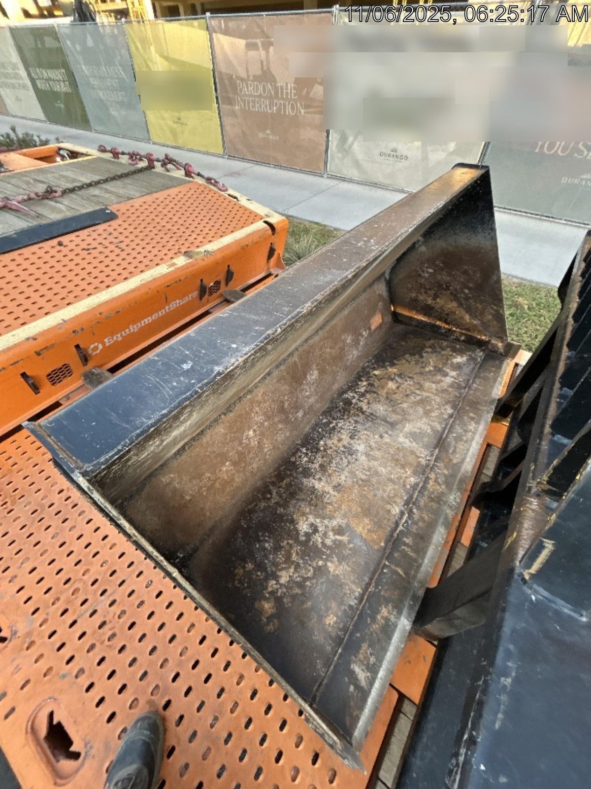 2024 JLG Telehandler Bucket