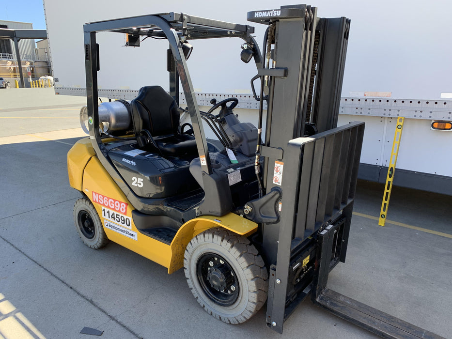 2020 KOMATSU FG25T-16