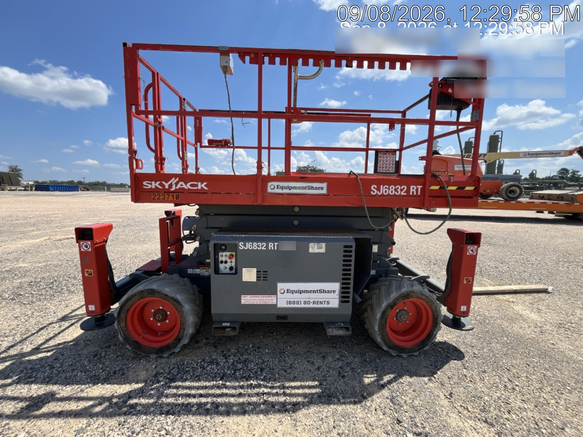 2022 SKYJACK SJ6832 RT
