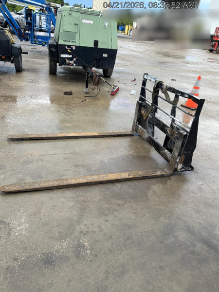 2025 ARROW MATERIAL HANDLING F5100CB - 72"