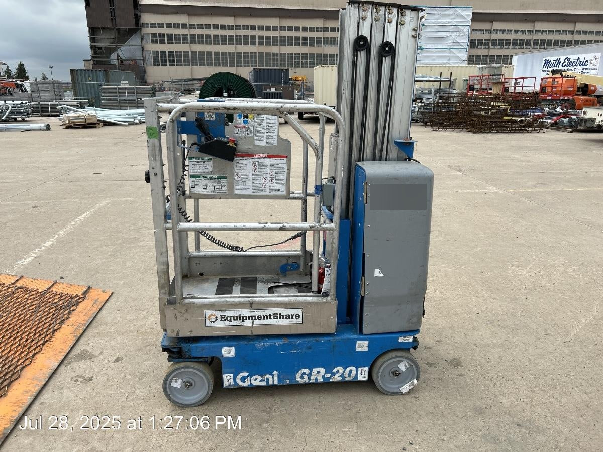 2018 GENIE GR-20