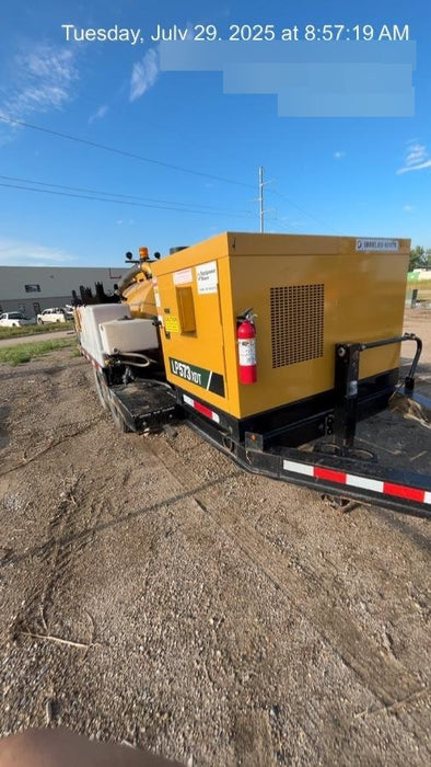 2023 VAC-TRON LP573XDT