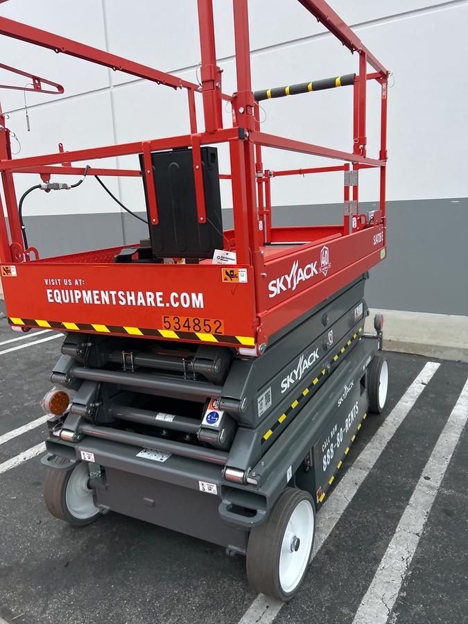2025 SKYJACK SJ4726