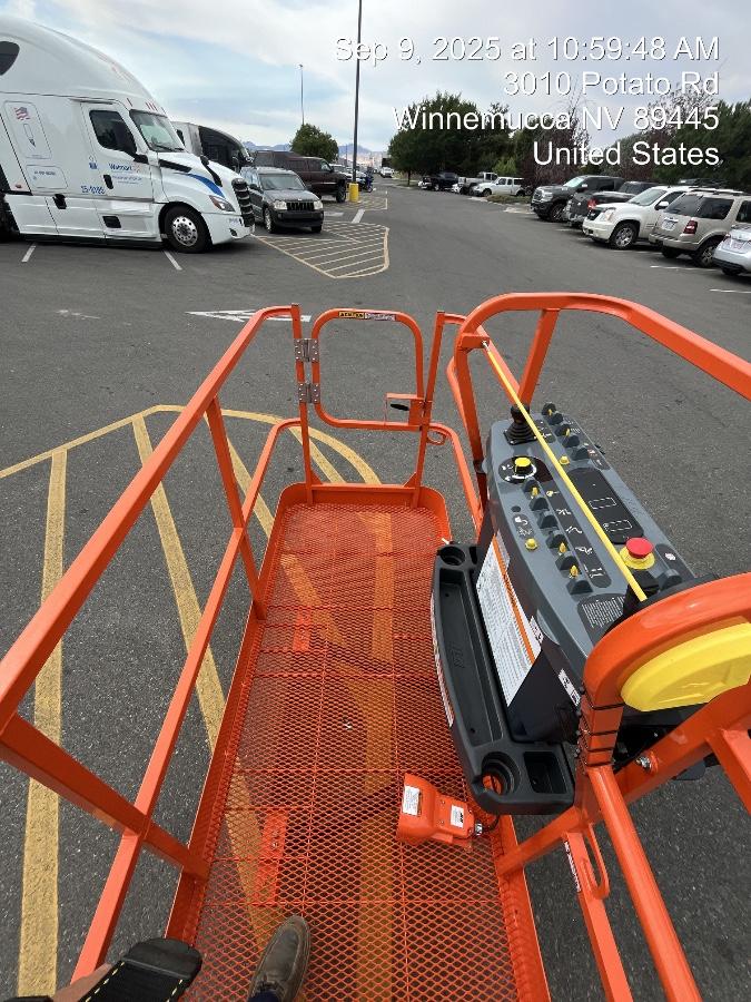 2025 JLG 860SJ