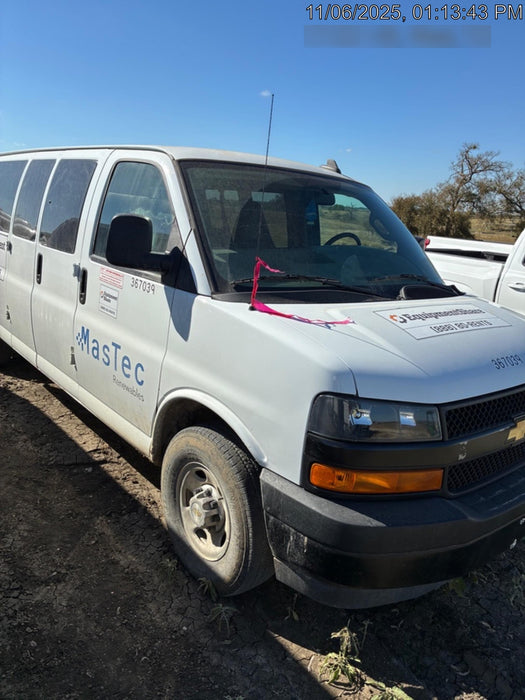 2023 CHEVROLET Express Van - Rental