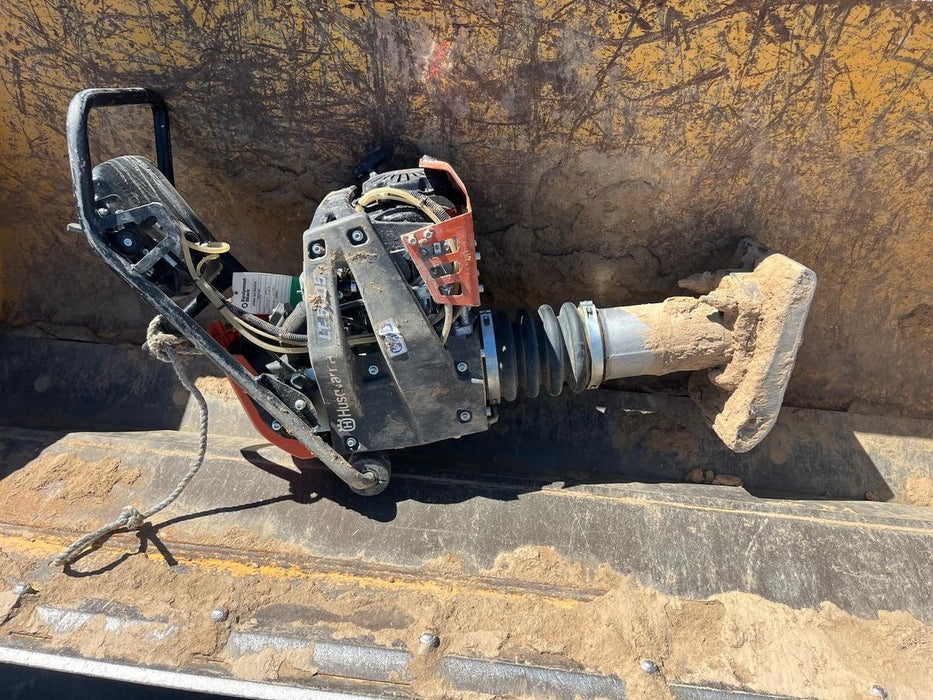 2024 HUSQVARNA LT5005