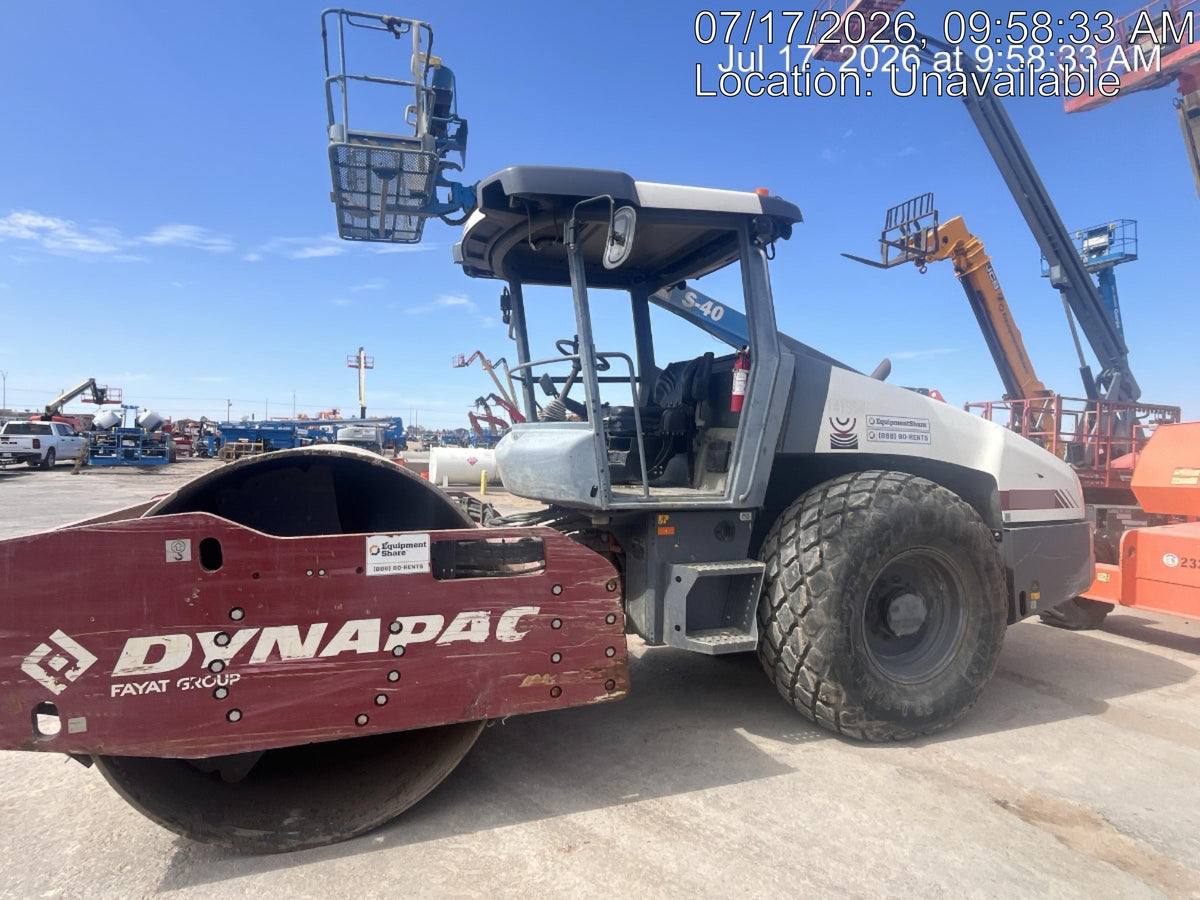 2021 DYNAPAC CA2500D