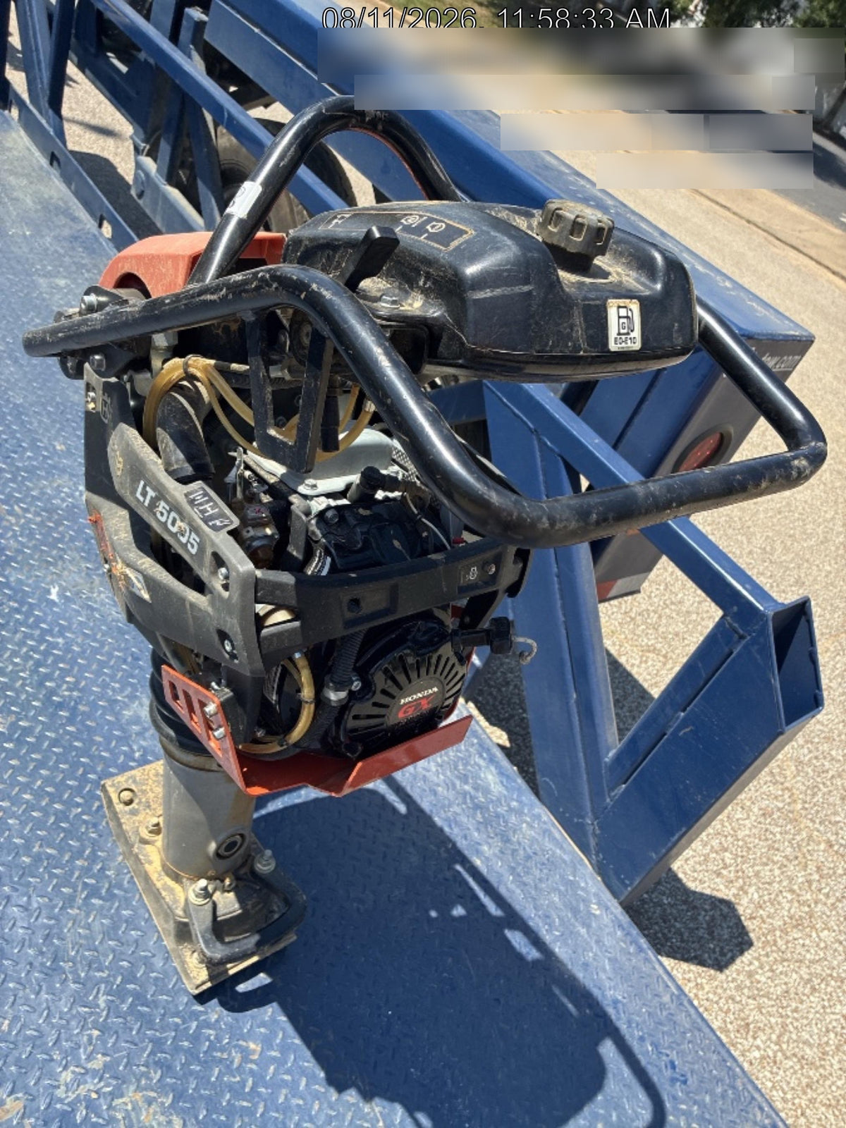 2024 HUSQVARNA LT5005