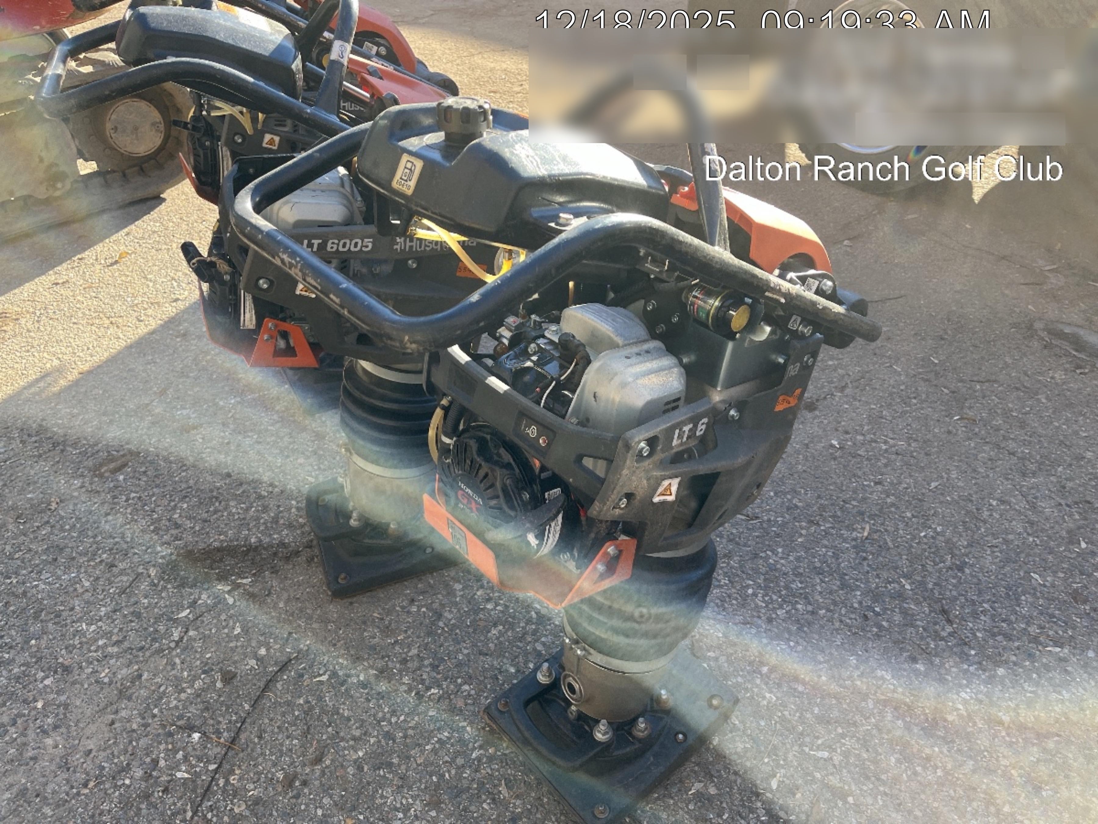 2025 HUSQVARNA LT6005