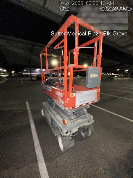 2020 Skyjack SJIII-3219 Solid NM Tires, Half height spring hinged entry gate, Dual Beacons, 800W Inverter