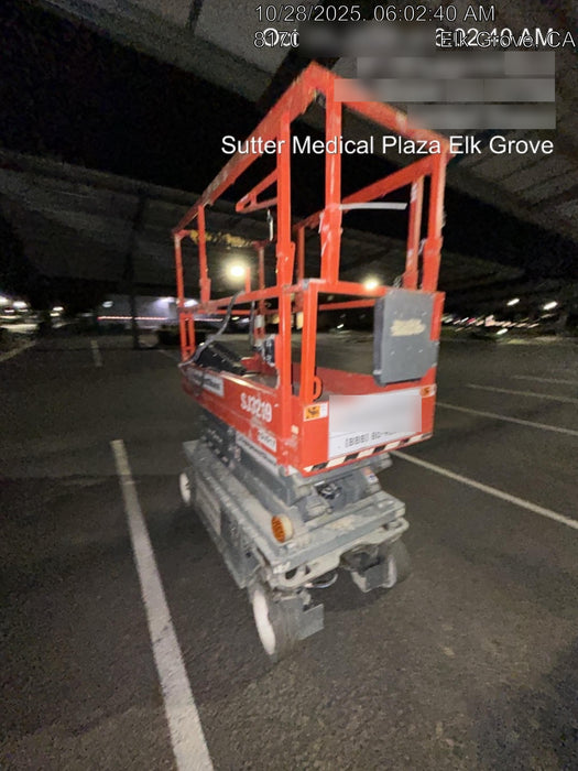 2020 Skyjack SJIII-3219 Solid NM Tires, Half height spring hinged entry gate, Dual Beacons, 800W Inverter