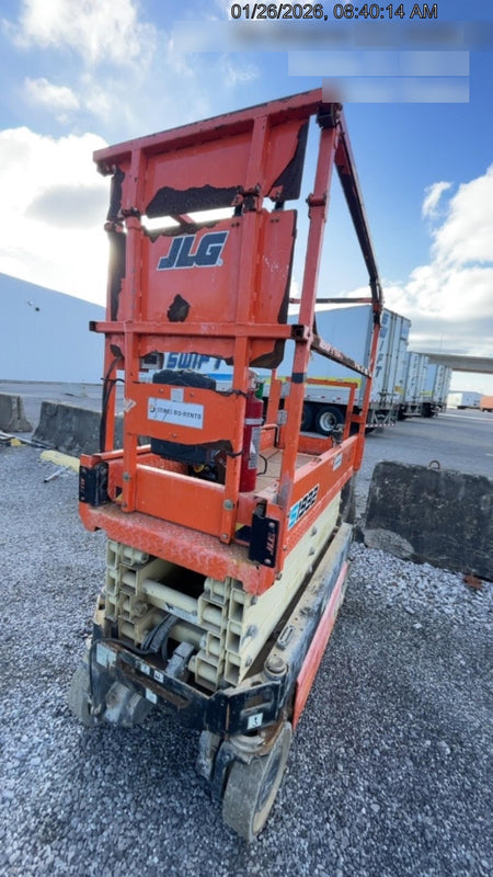 2021 JLG ES1932