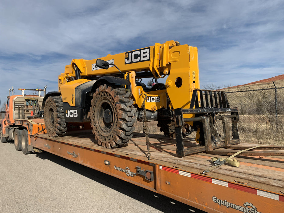 2019 JCB 509-42 74 HP w/Open ROPS, Beacon, Aux Hydraulics, LED Work lights, Solid Tires 66" Carriage/60" Forks