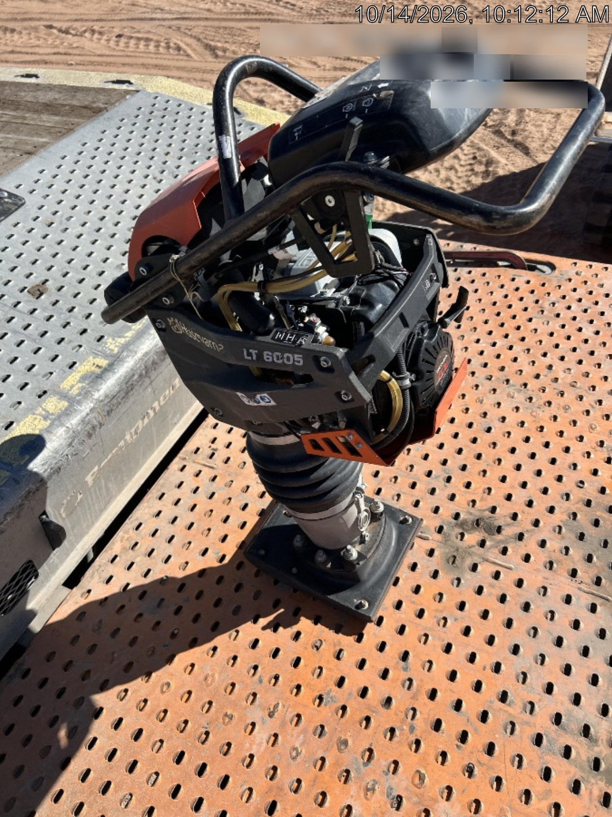 2025 HUSQVARNA LT6005