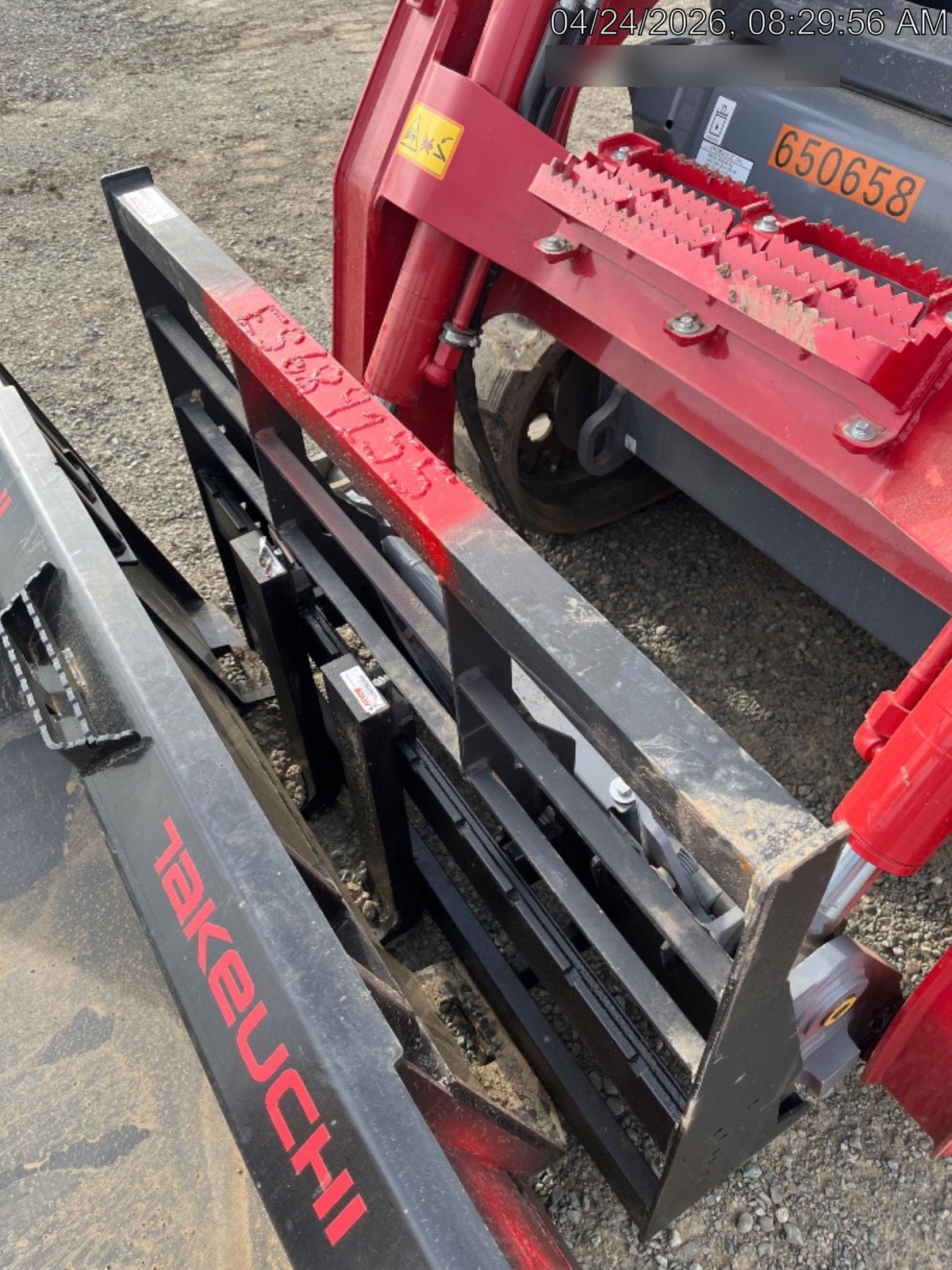 2026 ARROW MATERIAL HANDLING 72" Pallet Forks - Arrow