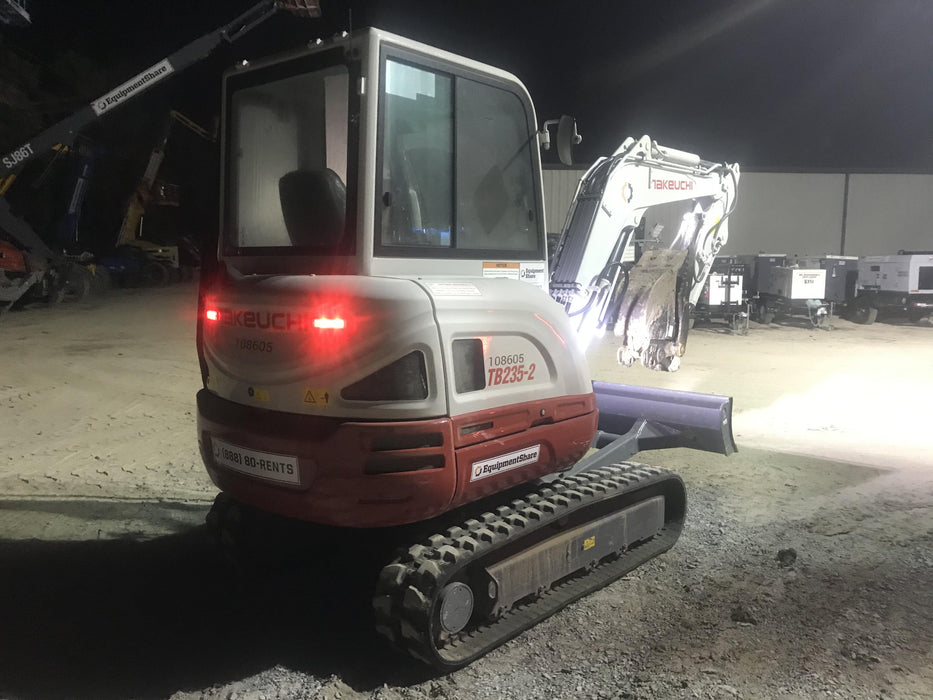 2020 TAKEUCHI TB-235-2CR