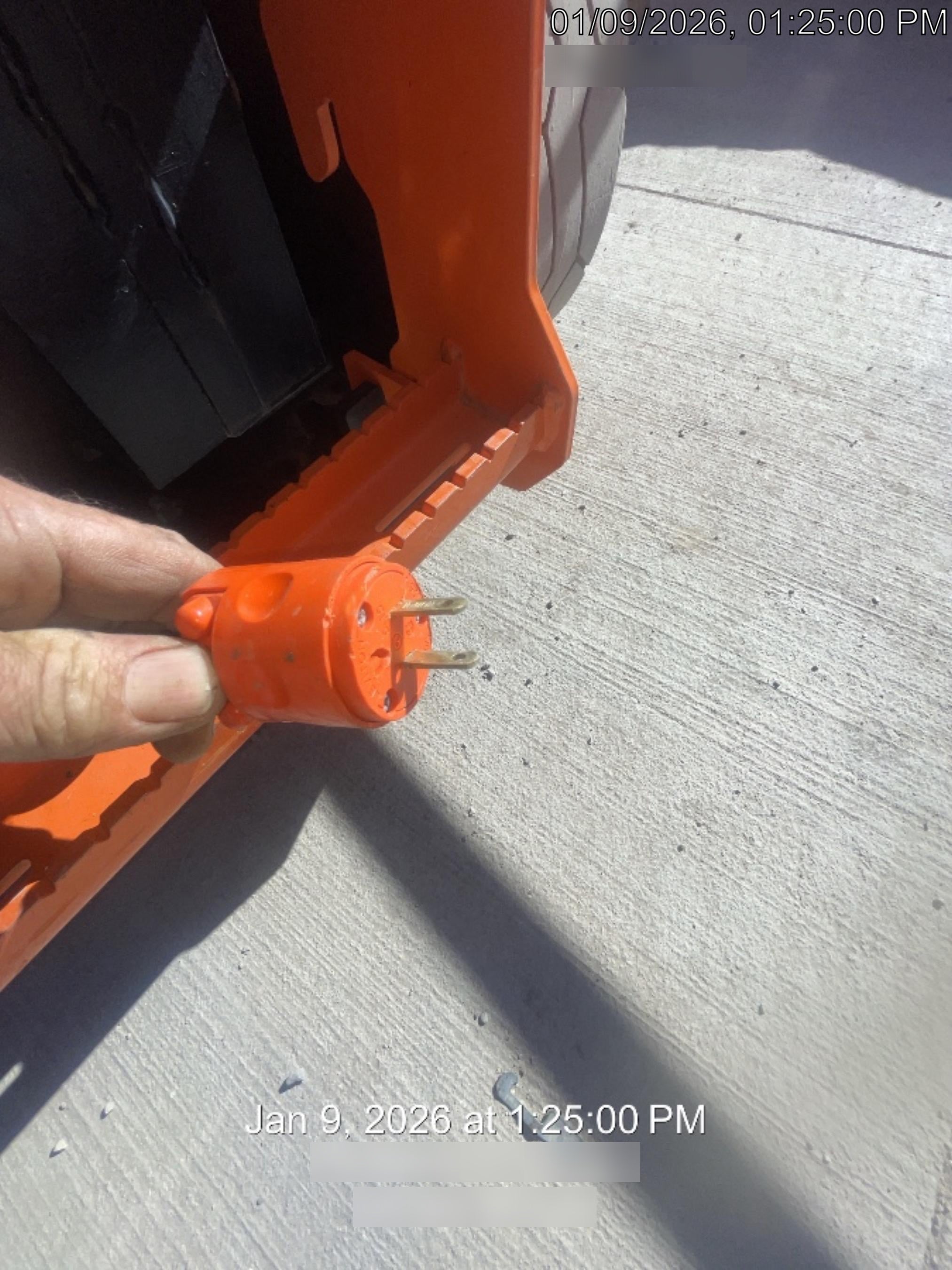 2022 JLG ES2632