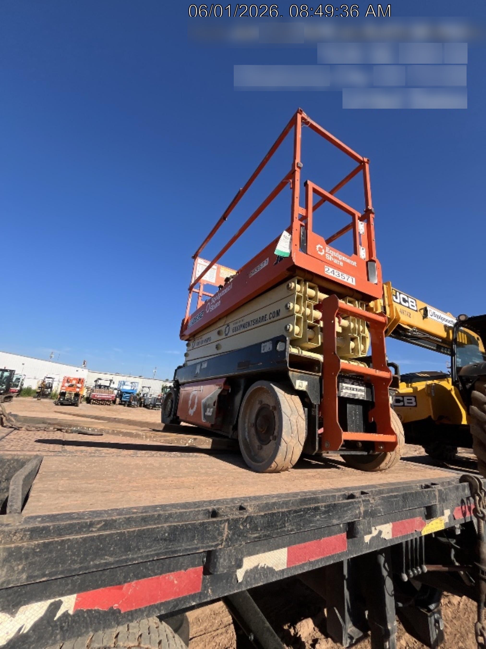2022 JLG ES2632